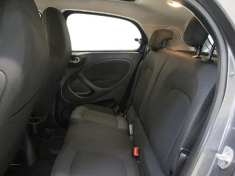 Smart forfour 60kW(81CV) EQ