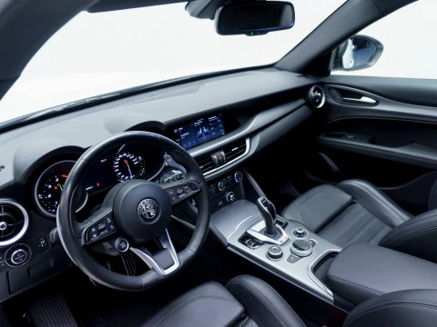 Alfa Romeo Stelvio 2.2 Diésel 154kW (210CV) Veloce Q4