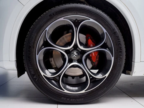 Alfa Romeo Stelvio 2.2 Diésel 154kW (210CV) Veloce Q4