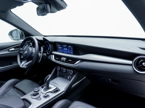 Alfa Romeo Stelvio 2.2 Diésel 154kW (210CV) Veloce Q4