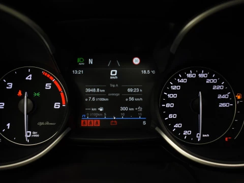 Alfa Romeo Stelvio 2.2 Diésel 154kW (210CV) Veloce Q4