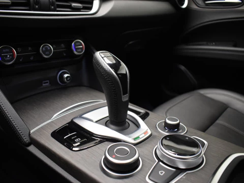 Alfa Romeo Stelvio 2.2 Diésel 154kW (210CV) Veloce Q4