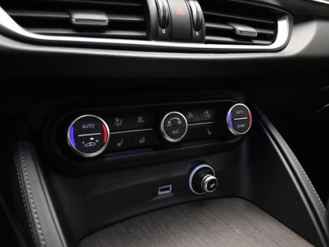 Alfa Romeo Stelvio 2.2 Diésel 154kW (210CV) Veloce Q4