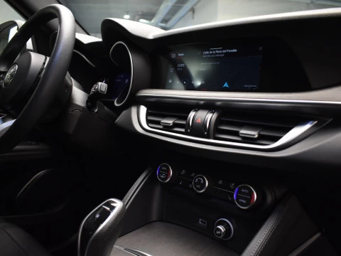 Alfa Romeo Stelvio 2.2 Diésel 154kW (210CV) Veloce Q4