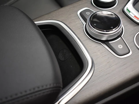 Alfa Romeo Stelvio 2.2 Diésel 154kW (210CV) Veloce Q4