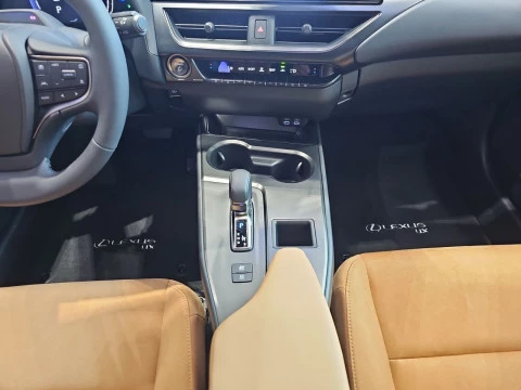 Lexus UX 2.0 300h UX Plus