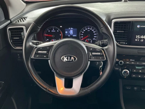 Kia Sportage 1.6 MHEV Concept 100kW (136CV) 4x2