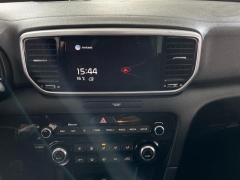 Kia Sportage 1.6 MHEV Concept 100kW (136CV) 4x2