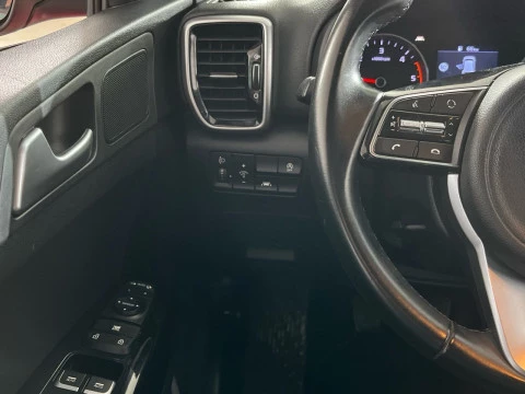 Kia Sportage 1.6 MHEV Concept 100kW (136CV) 4x2