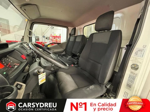 Nissan NT400 28.13/1 Básico R Cabina Abat Corta