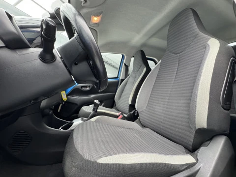 Toyota Aygo 1.0 70 x-play