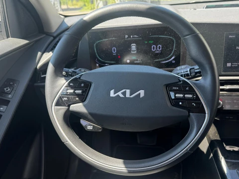 Kia Niro 1.6 GDi PHEV 104kW (141CV) Concept