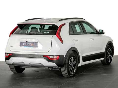 Kia Niro 1.6 GDi PHEV 104kW (141CV) Concept