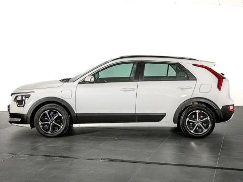 Kia Niro 1.6 GDi PHEV 104kW (141CV) Concept
