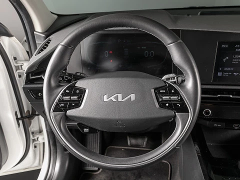 Kia Niro 1.6 GDi PHEV 104kW (141CV) Concept