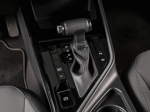 Kia Niro 1.6 GDi PHEV 104kW (141CV) Concept