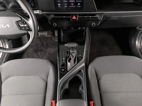 Kia Niro 1.6 GDi PHEV 104kW (141CV) Concept