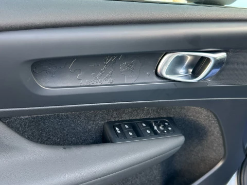 Volvo XC40 BEV 82KWH 