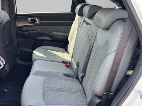 Kia Sorento 1.6 T-GDi HEV Drive 4x2 7pl