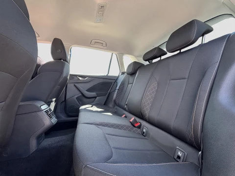 Skoda Kamiq 1.0 TSI 81kW (110CV) DSG Ambition