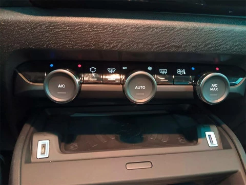 Citroën C4 1.2 HYBRID MHEV 145 EDCS6 MAX 5P