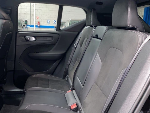 Volvo XC40 1.5 T5 RECHARGE R-DESIGN DCT 5P