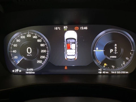 Volvo XC40 1.5 T5 RECHARGE R-DESIGN DCT 5P
