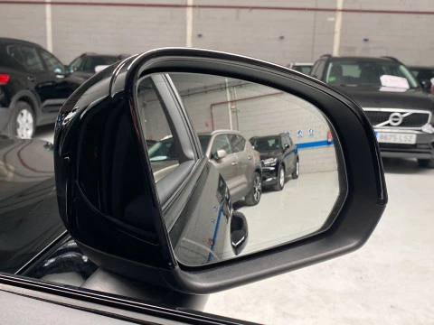 Volvo XC40 1.5 T5 RECHARGE R-DESIGN DCT 5P