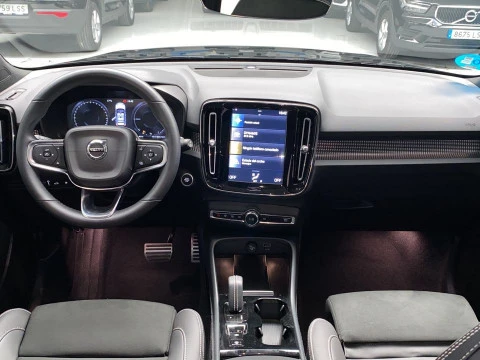 Volvo XC40 1.5 T5 RECHARGE R-DESIGN DCT 5P