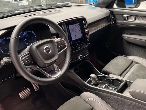 Volvo XC40 1.5 T5 RECHARGE R-DESIGN DCT 5P