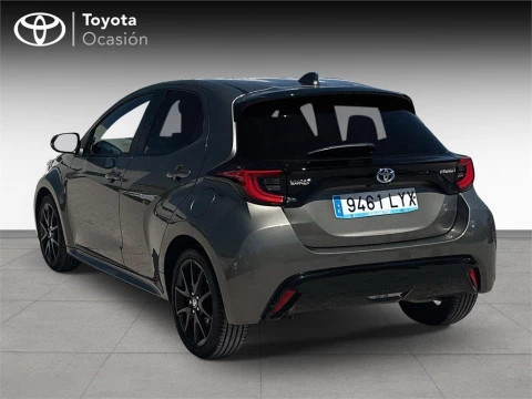 Toyota Yaris 5 Puertas Style 120H Automático (e-CVT)