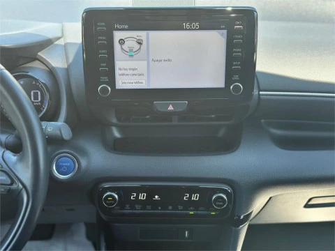 Toyota Yaris 5 Puertas Style 120H Automático (e-CVT)