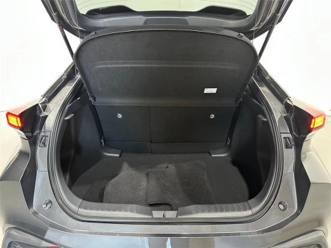 Toyota C-HR - Advance Hybrid 140