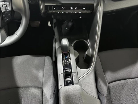 Toyota C-HR - Advance Hybrid 140