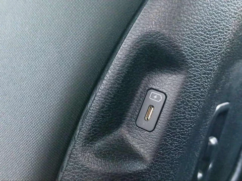 Kia Sportage 1.6 CRDi MHEV Drive 4x2 100 kW (136 CV)