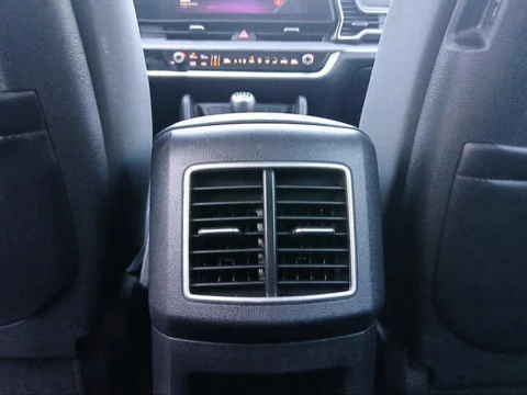 Kia Sportage 1.6 CRDi MHEV Drive 4x2 100 kW (136 CV)