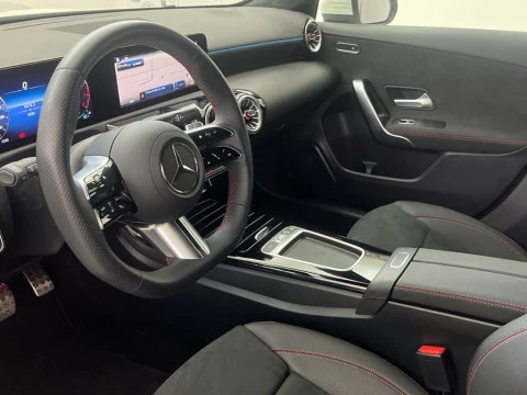 Mercedes-Benz Clase A 200 Compacto