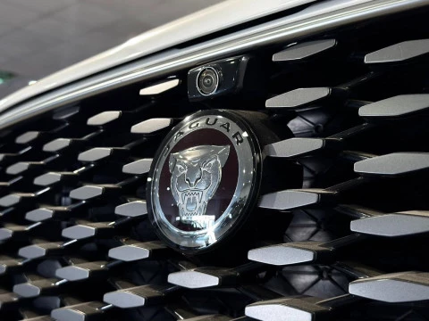 Jaguar F-Pace 2.0D I4 204PS AWD Auto MHEV R-Dynamic S 150Kw