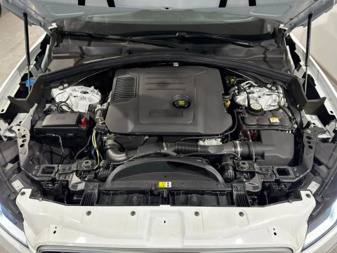 Jaguar F-Pace 2.0D I4 204PS AWD Auto MHEV R-Dynamic S 150Kw