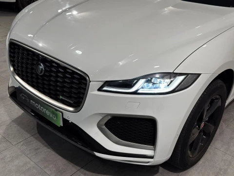 Jaguar F-Pace 2.0D I4 204PS AWD Auto MHEV R-Dynamic S 150Kw
