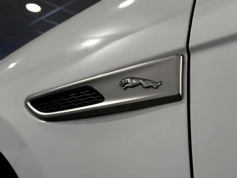 Jaguar F-Pace 2.0D I4 204PS AWD Auto MHEV R-Dynamic S 150Kw