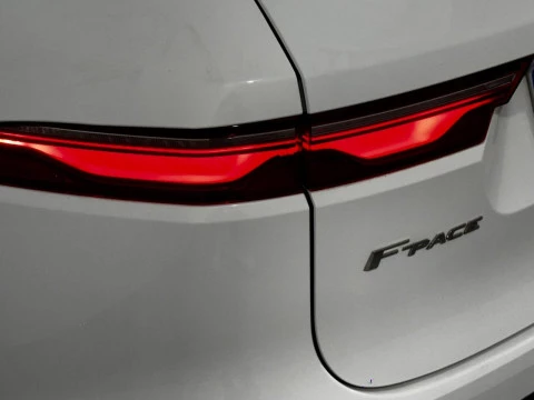 Jaguar F-Pace 2.0D I4 204PS AWD Auto MHEV R-Dynamic S 150Kw