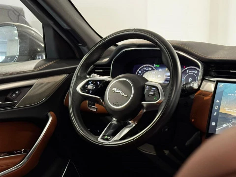 Jaguar F-Pace 2.0D I4 204PS AWD Auto MHEV R-Dynamic S 150Kw