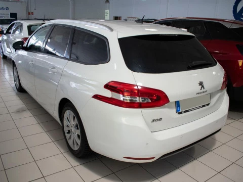 Peugeot 308 fam. 1.2 PURETECH 96KW STYLE SW 5P