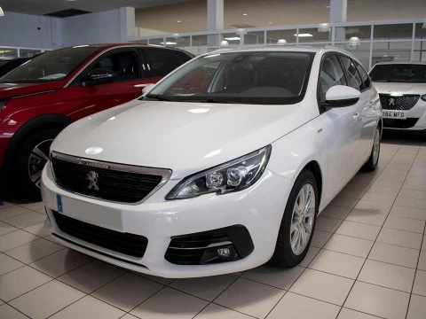 Peugeot 308 fam. 1.2 PURETECH 96KW STYLE SW 5P