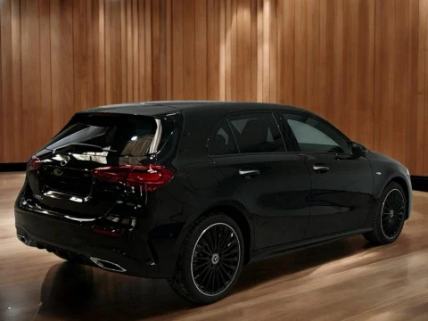 Mercedes-Benz Clase A A 250 e con tecnologia hibrida EQ