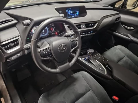 Lexus UX 2.0 250h Business