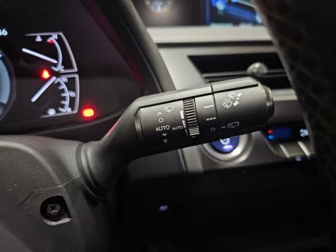 Lexus UX 2.0 250h Business