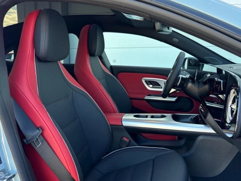 Mercedes-Benz CLA  250+ con tecnologia EQ