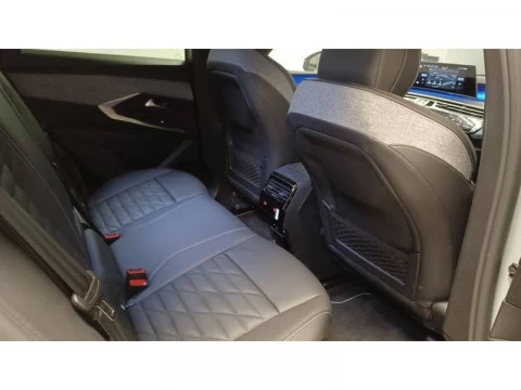Peugeot e-3008 GT Eléctrico 157kW